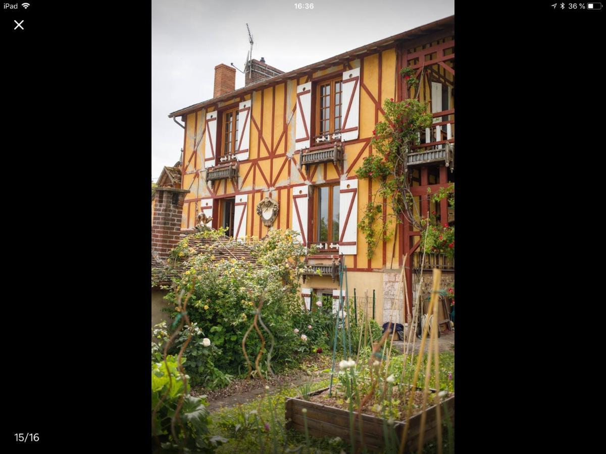 Bed and Breakfast Les Papouz Gommecourt Екстер'єр фото
